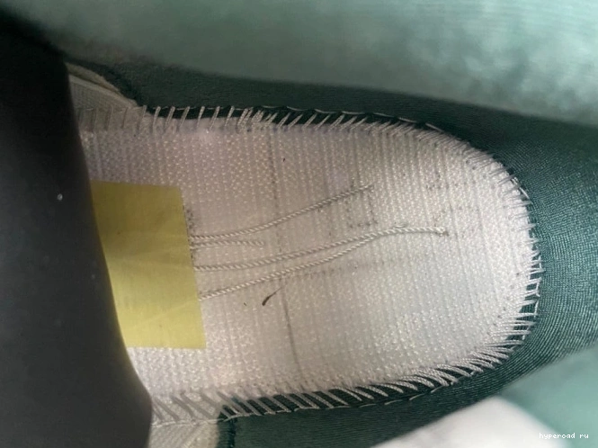 Oxidized Green Jordan 4 Air 0724